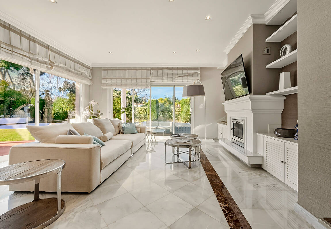 Frontline Golf Villa Where Timeless Design Meets Breathtaking Views in a Prime Setting