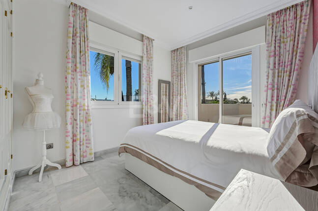 Frontline Golf Villa Where Timeless Design Meets Breathtaking Views in a Prime Setting