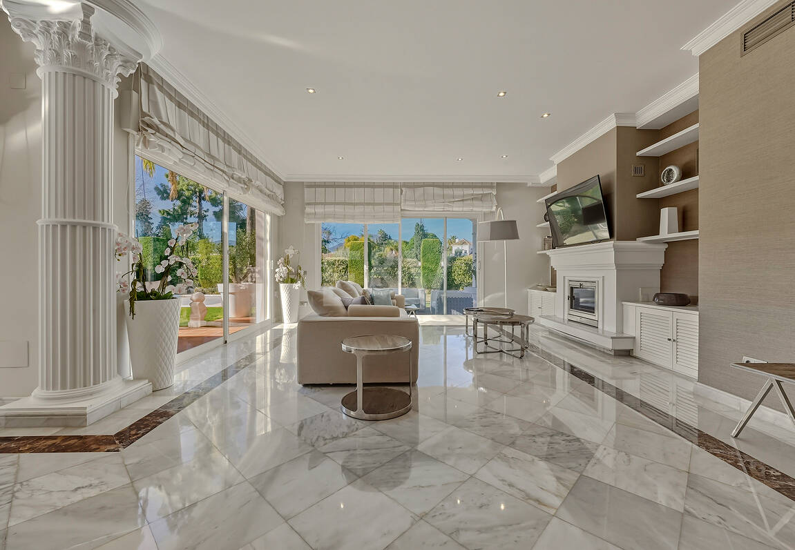 Frontline Golf Villa Where Timeless Design Meets Breathtaking Views in a Prime Setting