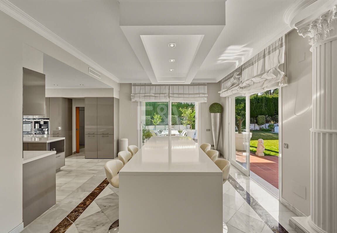 Frontline Golf Villa Where Timeless Design Meets Breathtaking Views in a Prime Setting