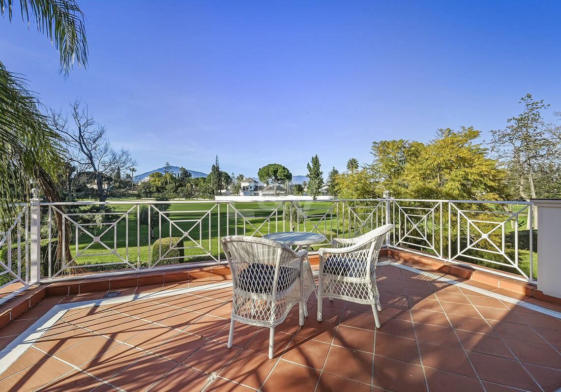 Frontline Golf Villa Where Timeless Design Meets Breathtaking Views in a Prime Setting