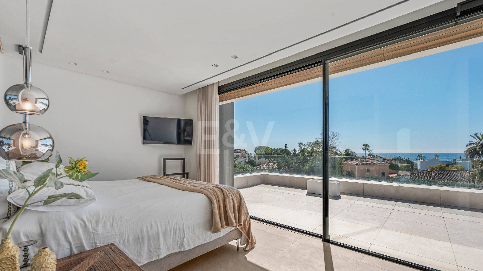 Contemporary Beachside Villa with Panoramic Sea Views