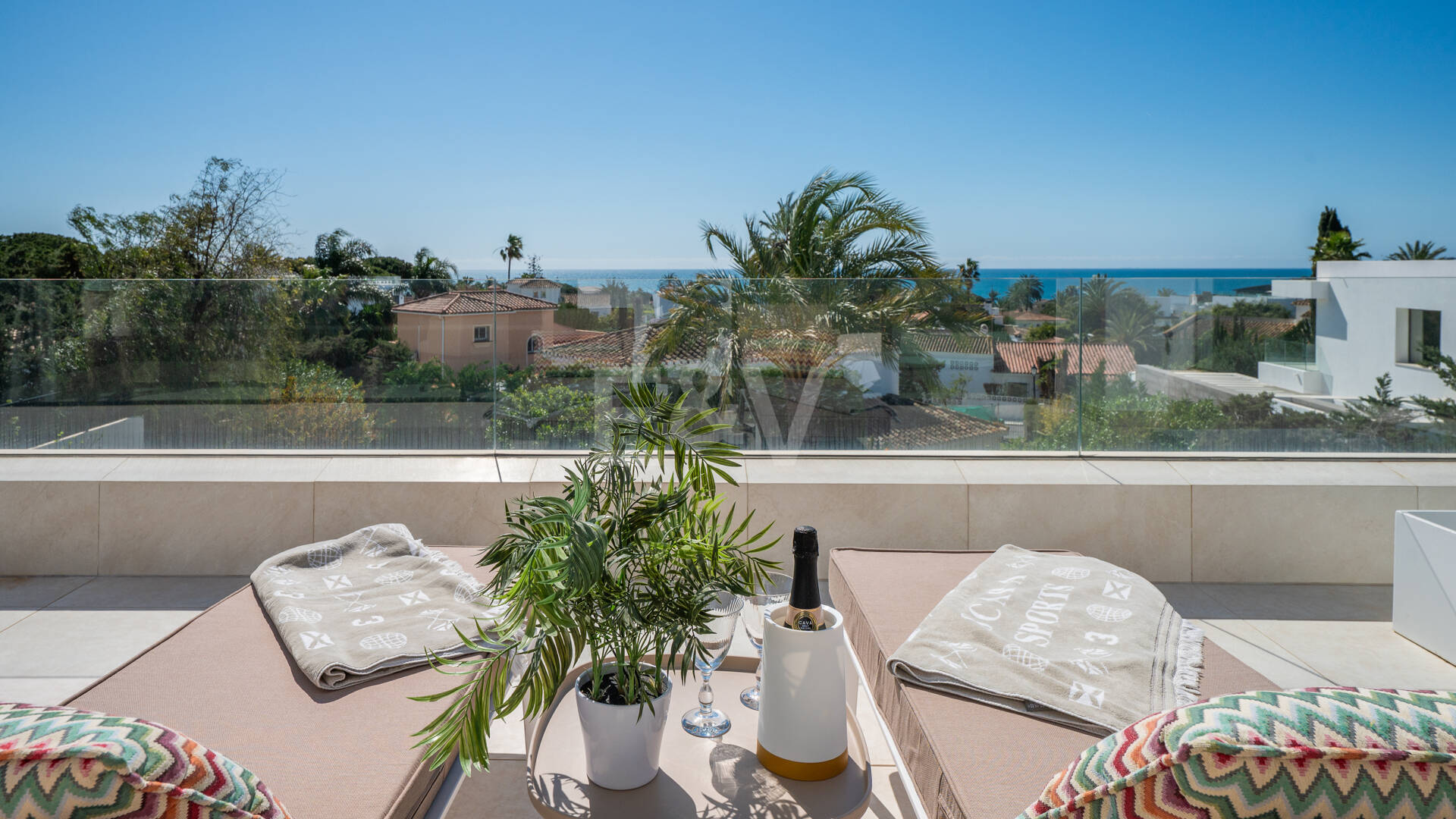 Contemporary Beachside Villa with Panoramic Sea Views