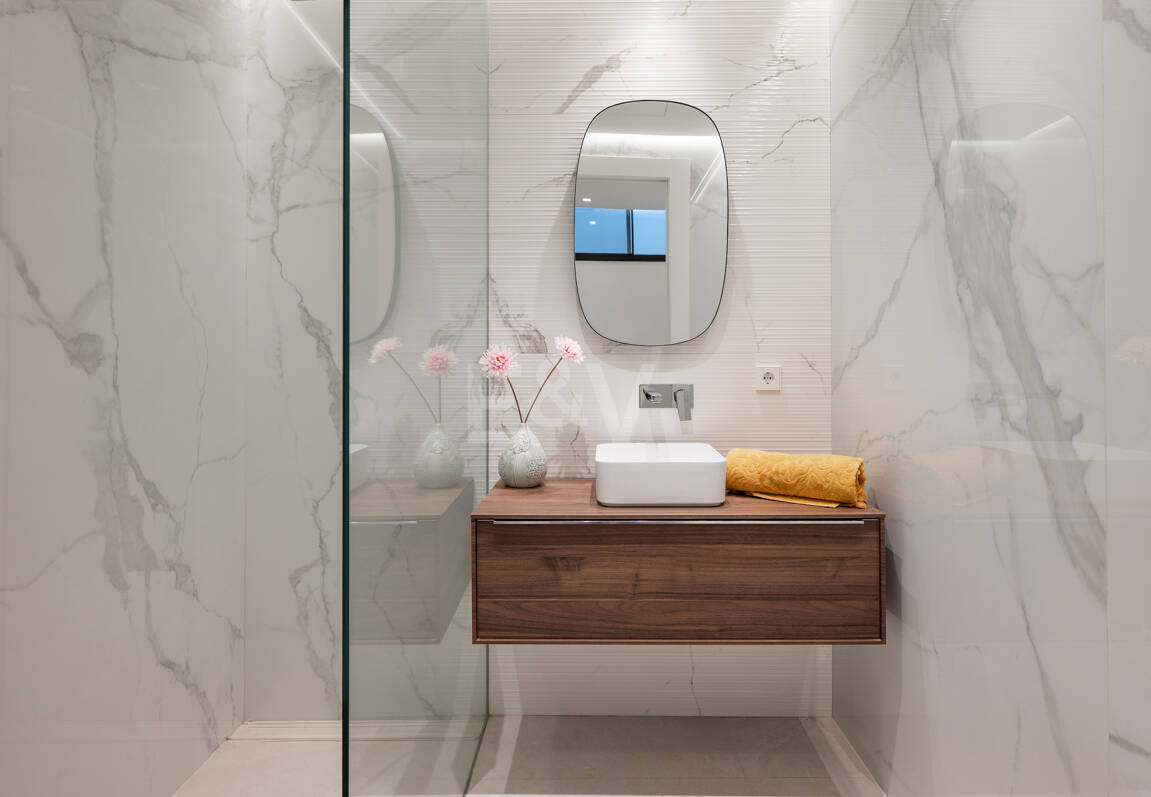 Contemporary Beachside Villa with Panoramic Sea Views