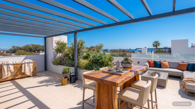 Contemporary Beachside Villa with Heated Pool and Stunning Roof Terrace