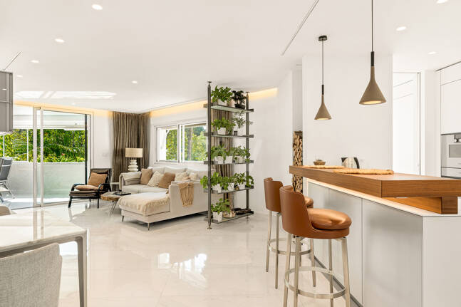 Apartament na sprzedaż w Beach Side Golden Mile, Marbella Golden Mile