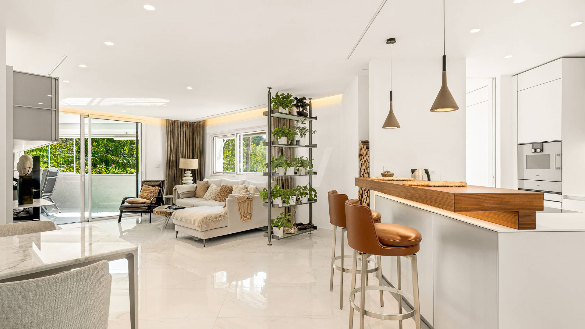 Apartament na sprzedaż w Beach Side Golden Mile, Marbella Golden Mile