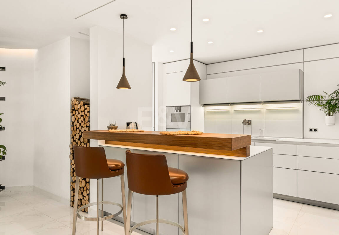 Apartament na sprzedaż w Beach Side Golden Mile, Marbella Golden Mile