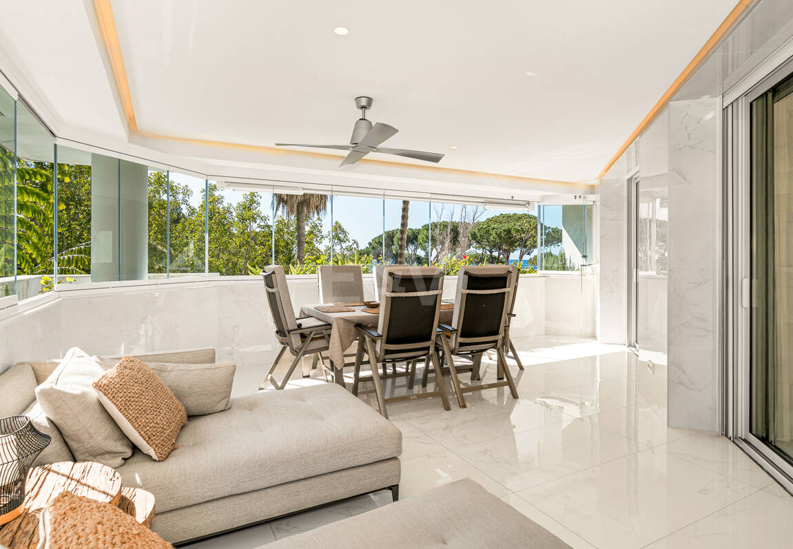 Apartament na sprzedaż w Beach Side Golden Mile, Marbella Golden Mile