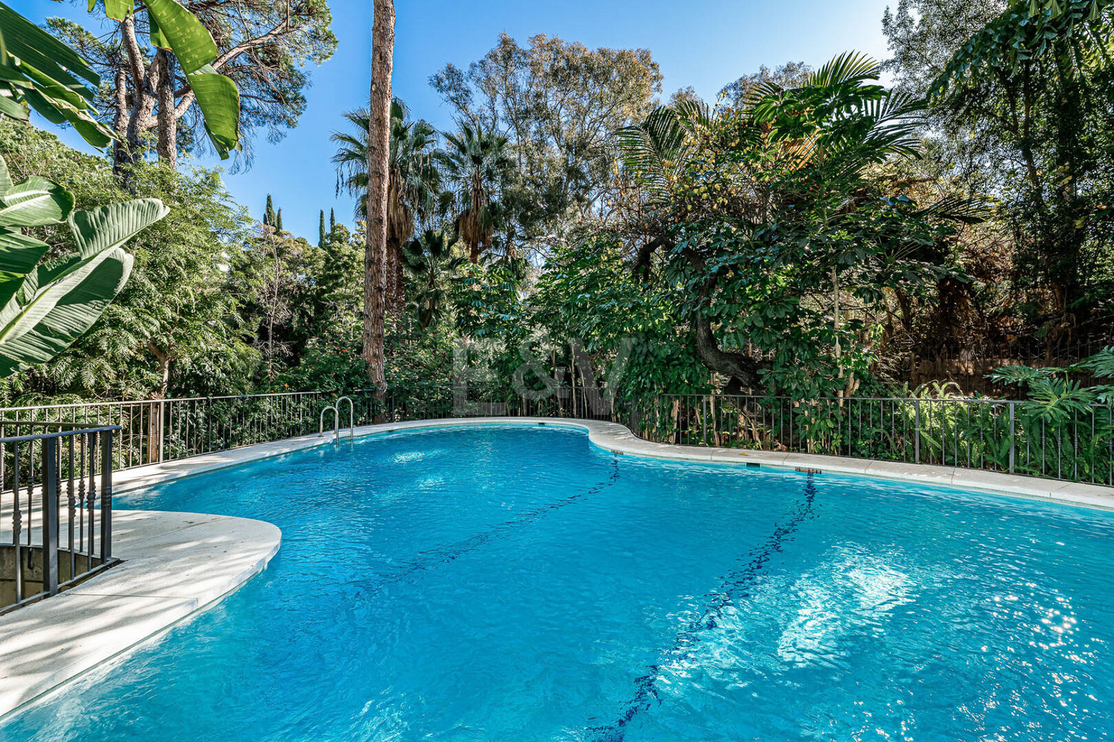 Apartament na sprzedaż w Beach Side Golden Mile, Marbella Golden Mile