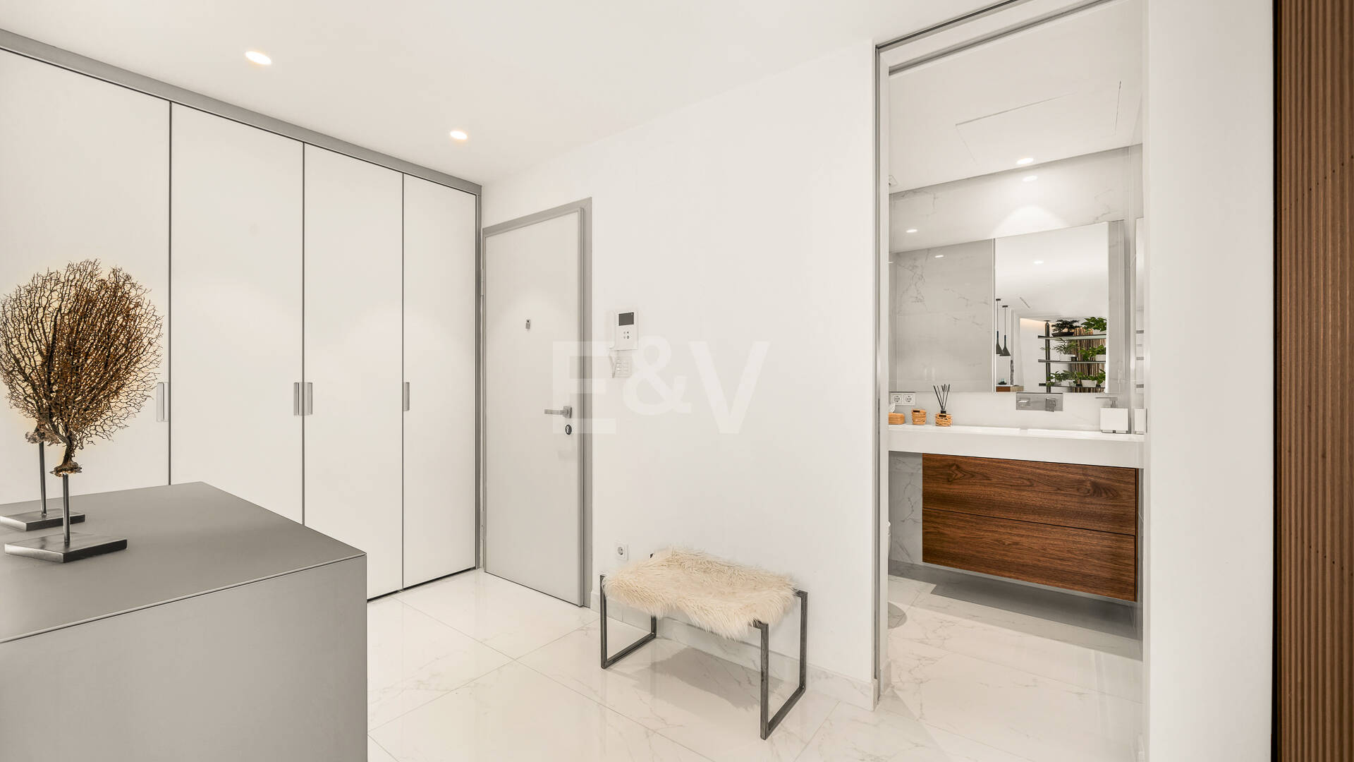 Apartament na sprzedaż w Beach Side Golden Mile, Marbella Golden Mile