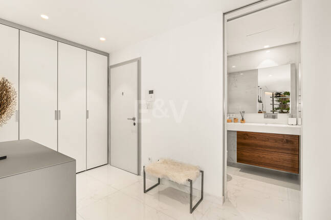 Apartament na sprzedaż w Beach Side Golden Mile, Marbella Golden Mile