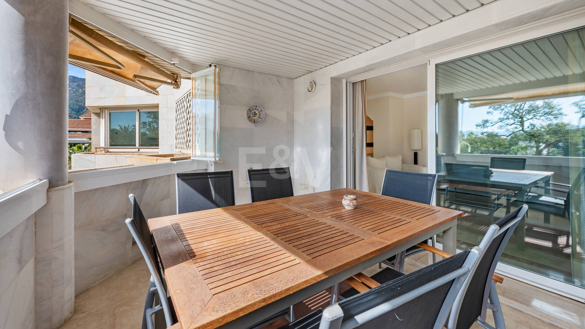 Apartamento en segunda línea de playa a pie del centro de Marbella y todos los servicios