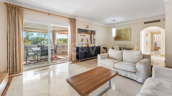 Appartement de plage de deuxième ligne à Marbella Centre Distance à pied de toutes les commodités