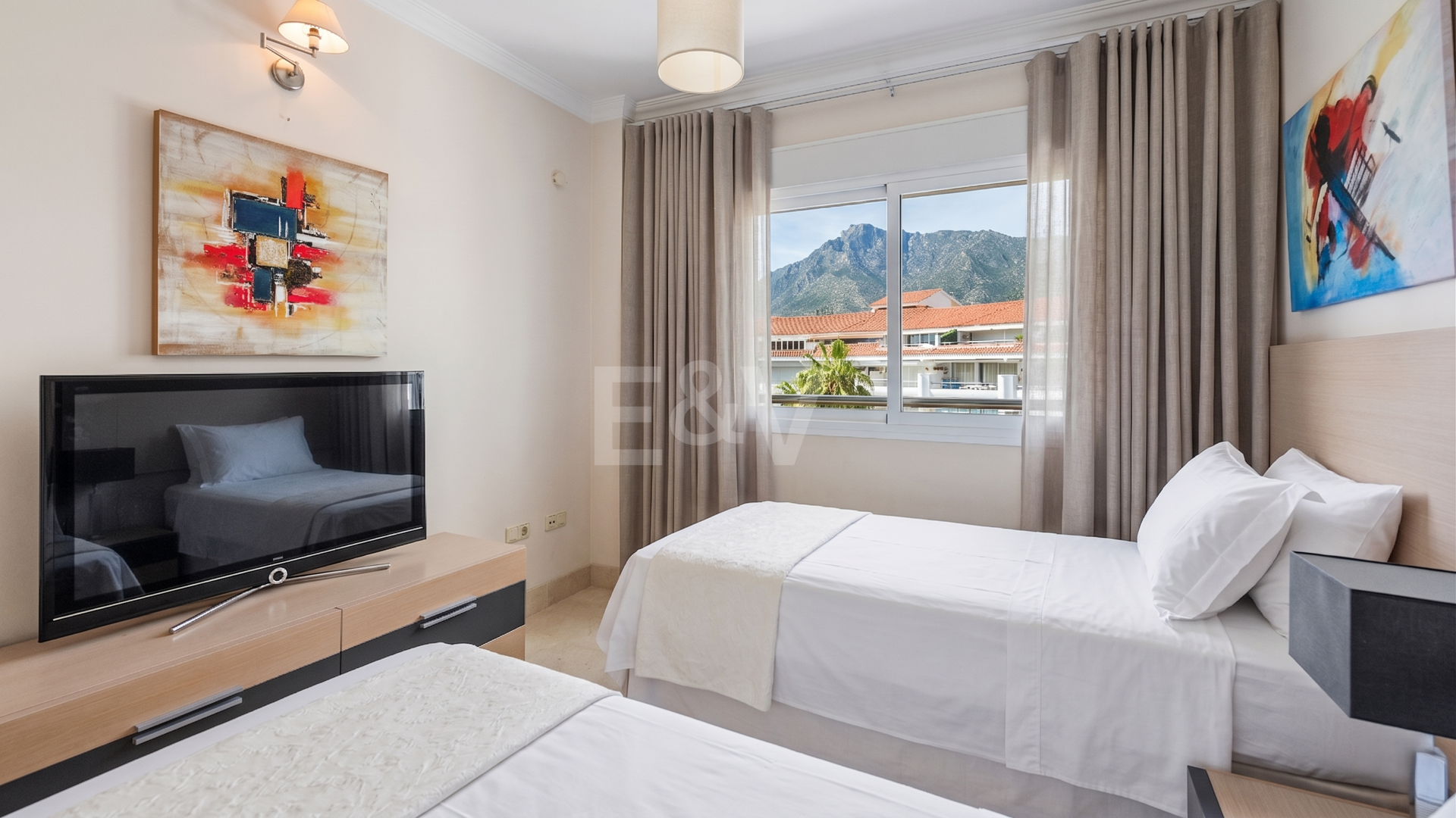 Apartamento en segunda línea de playa a pie del centro de Marbella y todos los servicios