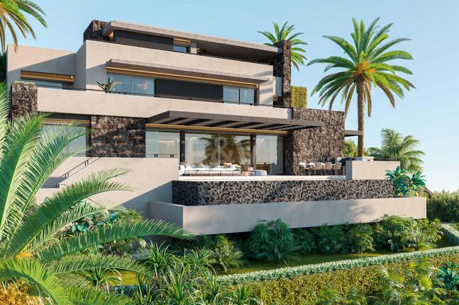 Panoramic Sea View Villa Under Construction in El Rosario, Marbella East