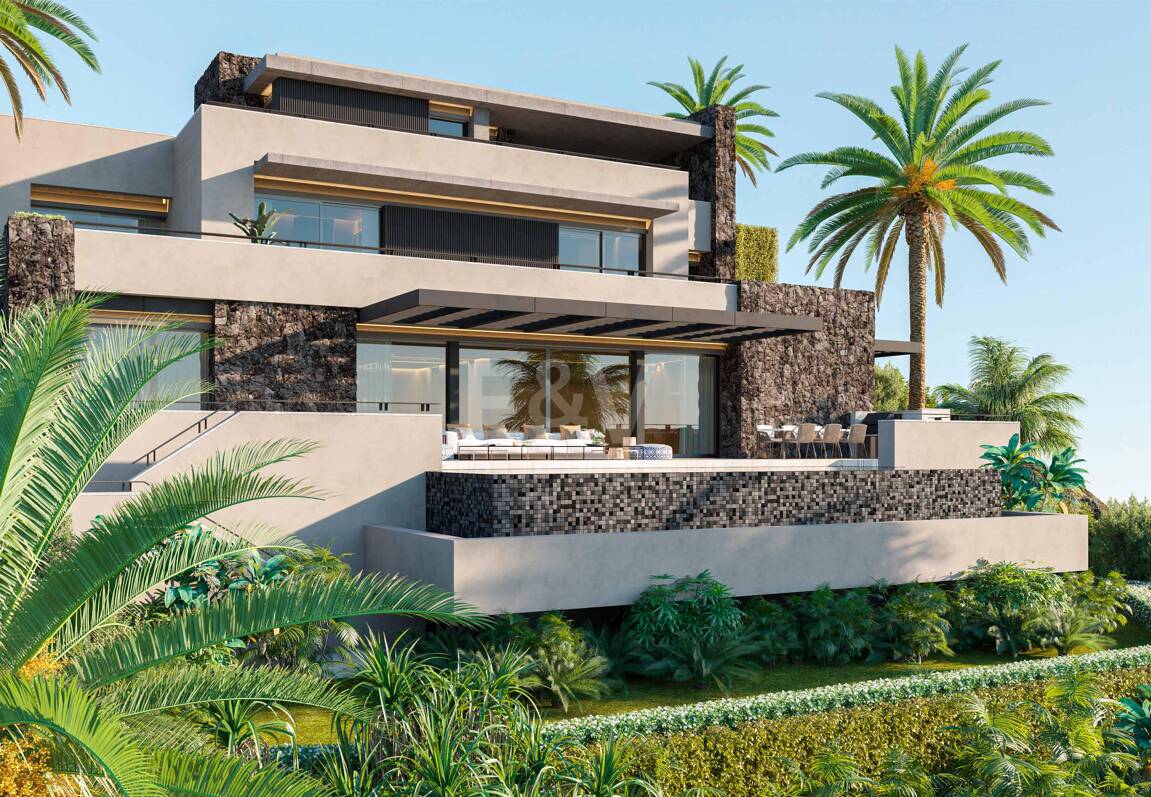 Panoramic Sea View Villa Under Construction in El Rosario, Marbella East