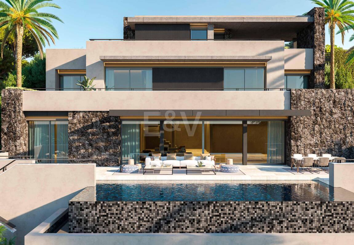 Panoramic Sea View Villa Under Construction in El Rosario, Marbella East