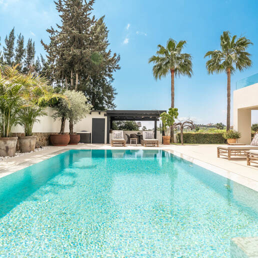 Willa na sprzedaż w Nueva Andalucia, Marbella (Wszystkie obszary)