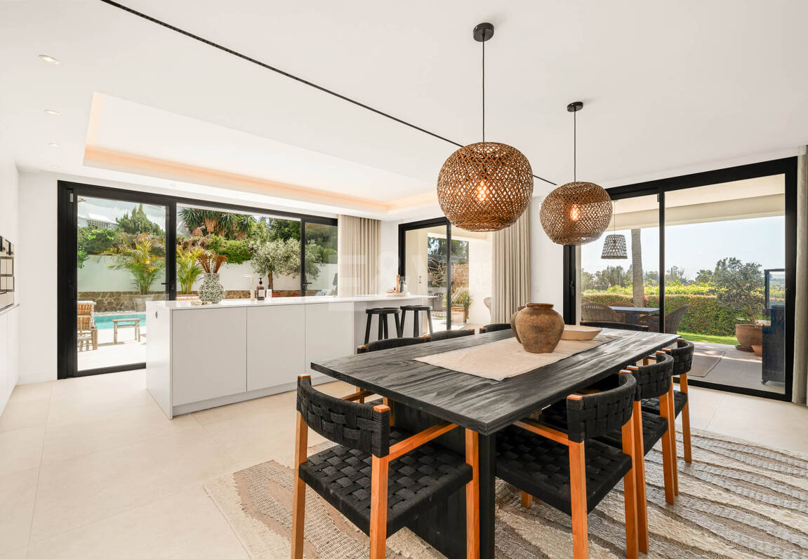 Willa na sprzedaż w Nueva Andalucia, Marbella (Wszystkie obszary)