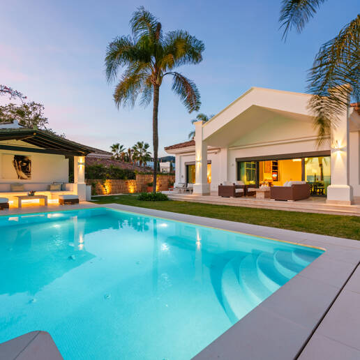 Elegant Single-Level Villa in Nueva Andalucia with Sea Views and Complete Privacy