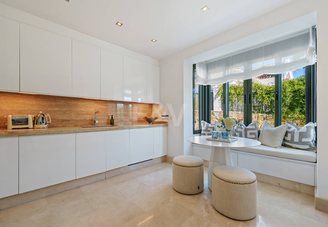 Elegant Single-Level Villa in Nueva Andalucia with Sea Views and Complete Privacy