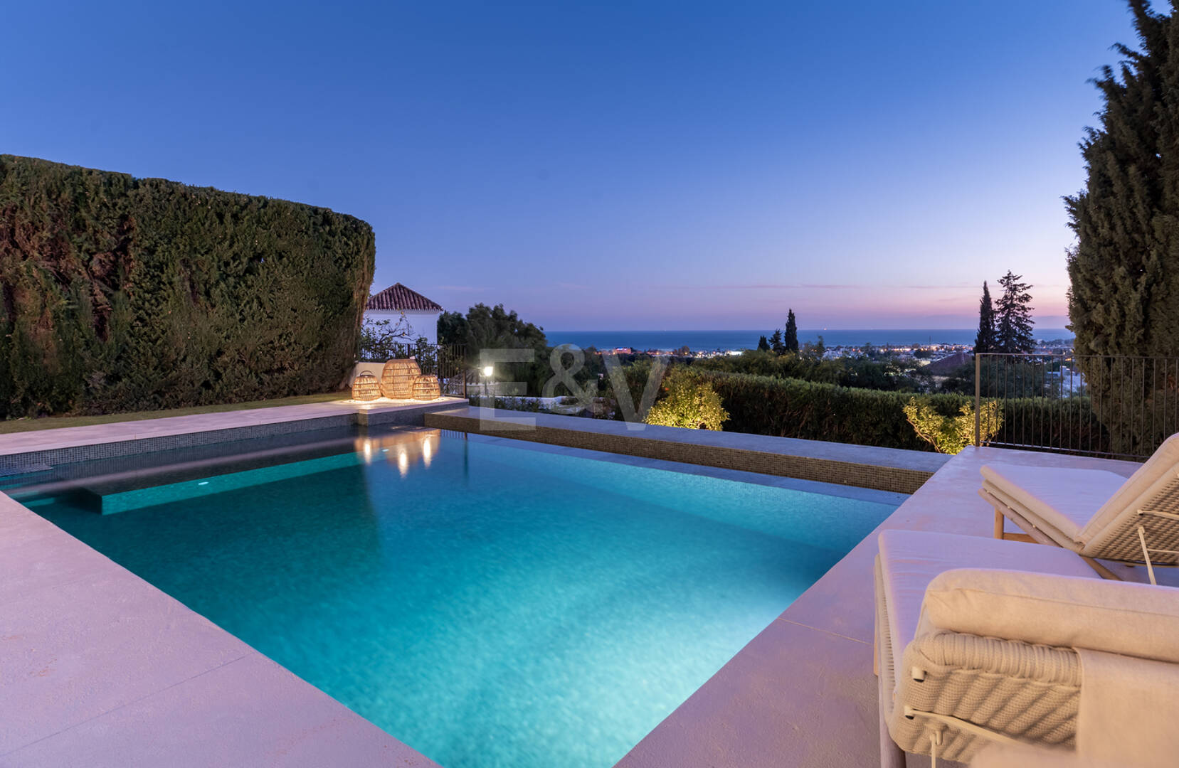 Luxury Semi-Detached Villa with Stunning Sea Views and Elegant Contemporary Design
