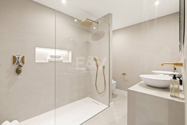 Luxury Semi-Detached Villa with Stunning Sea Views and Elegant Contemporary Design