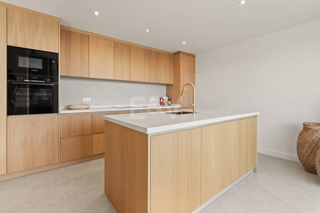 Luxury Semi-Detached Villa with Stunning Sea Views and Elegant Contemporary Design