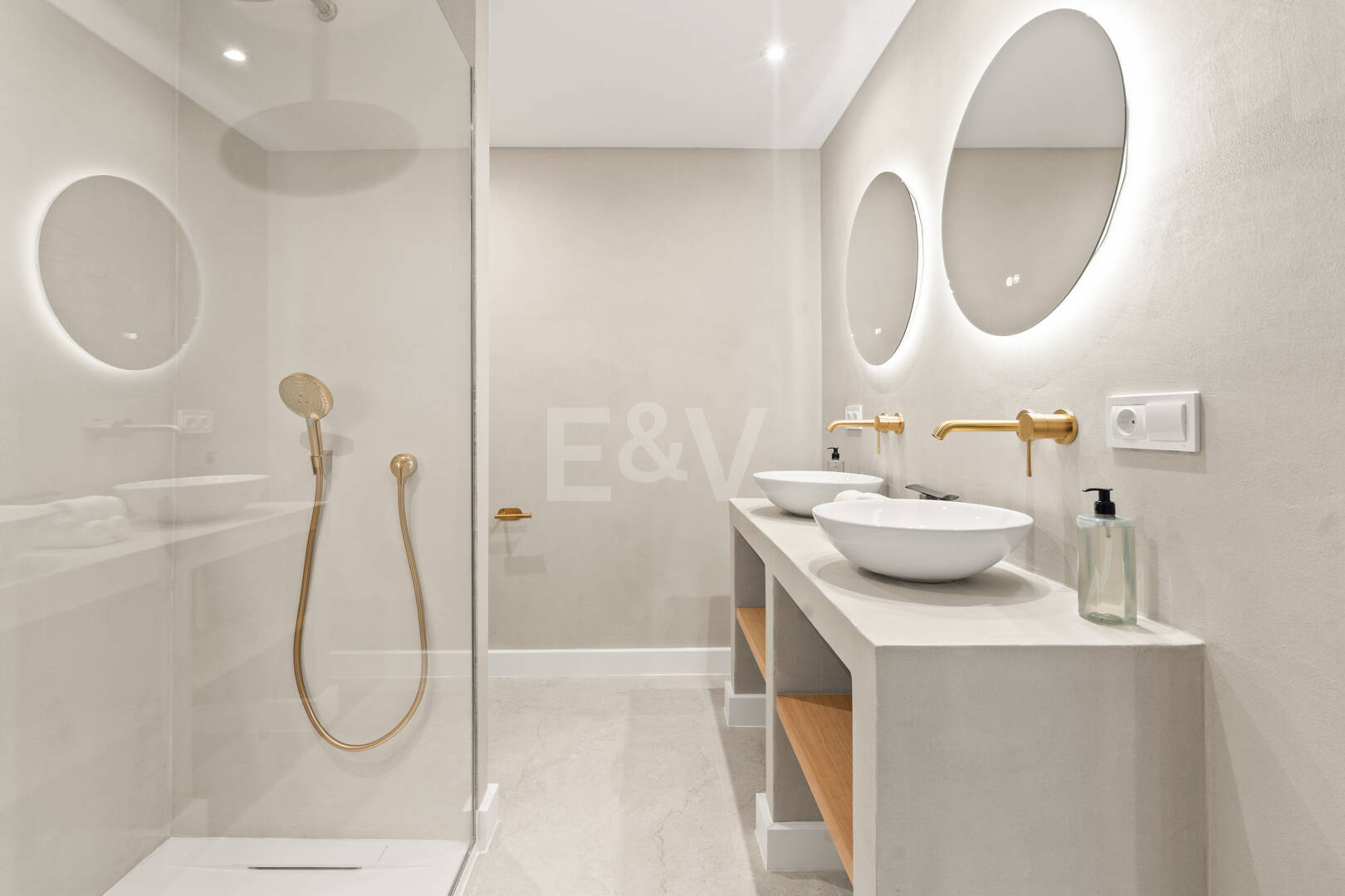 Luxury Semi-Detached Villa with Stunning Sea Views and Elegant Contemporary Design