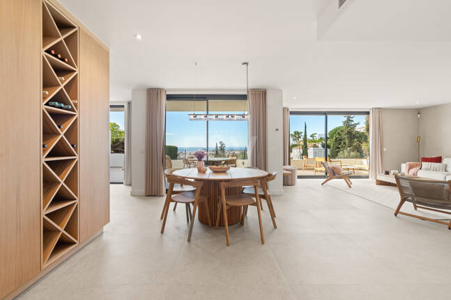 Luxury Semi-Detached Villa with Stunning Sea Views and Elegant Contemporary Design