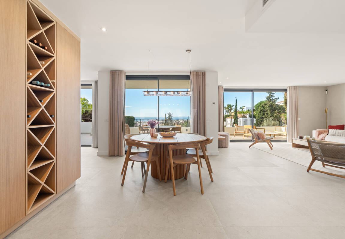 Luxury Semi-Detached Villa with Stunning Sea Views and Elegant Contemporary Design