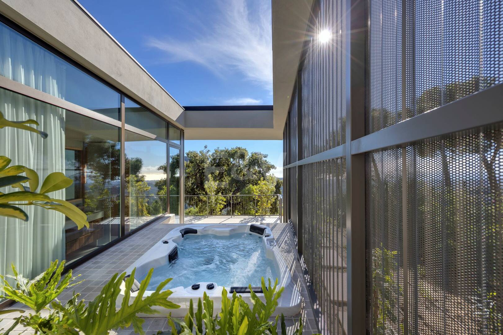 Eco-Friendly Villa in Monte Mayor with Panoramic Sea and Mountain Views