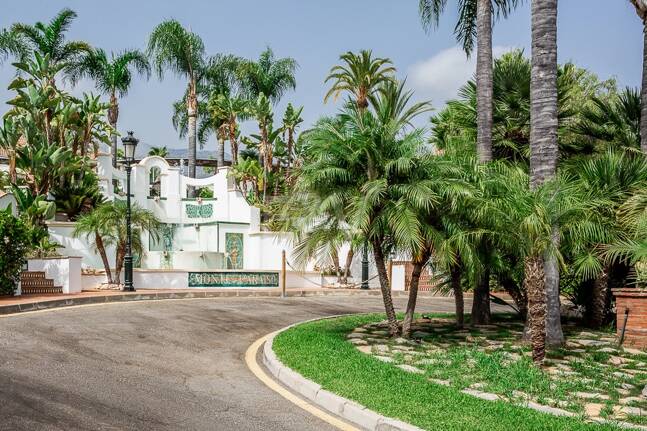 Luxuriöses Duplex-Penthouse mit atemberaubendem Meer- und Bergblick