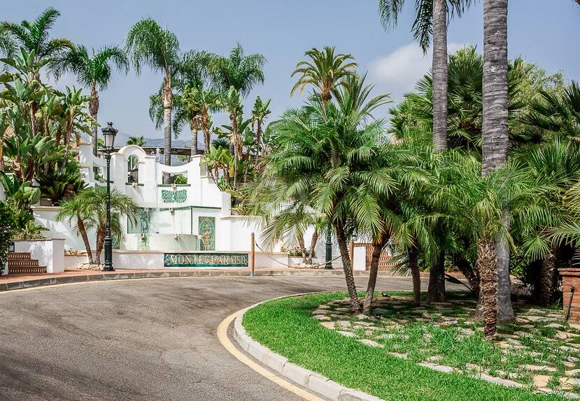Luxuriöses Duplex-Penthouse mit atemberaubendem Meer- und Bergblick