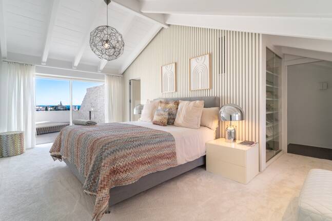 Luxuriöses Duplex-Penthouse mit atemberaubendem Meer- und Bergblick