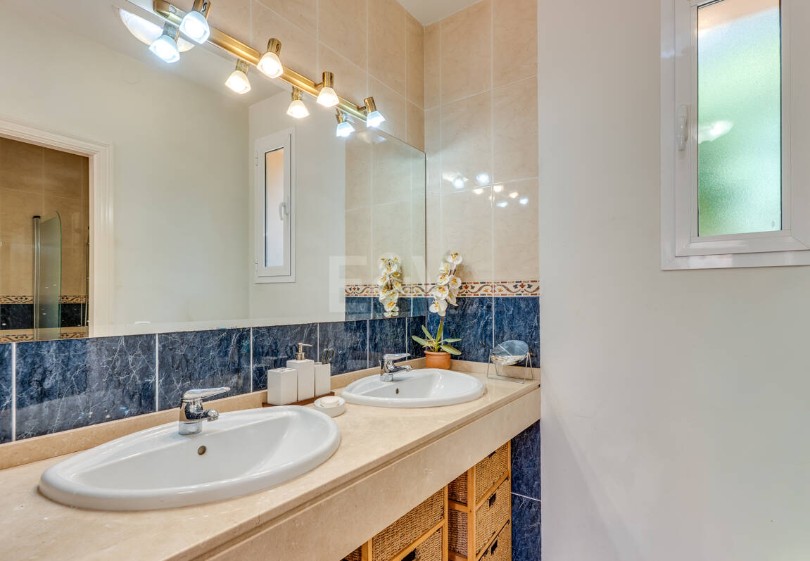 Villa till salu i Elviria, Marbella Öst