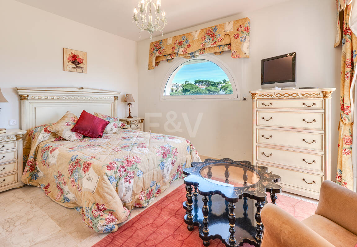 Villa till salu i Elviria, Marbella Öst