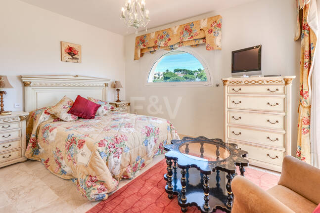 Villa till salu i Elviria, Marbella Öst