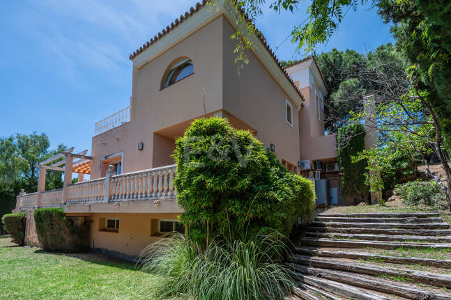 Villa till salu i Elviria, Marbella Öst