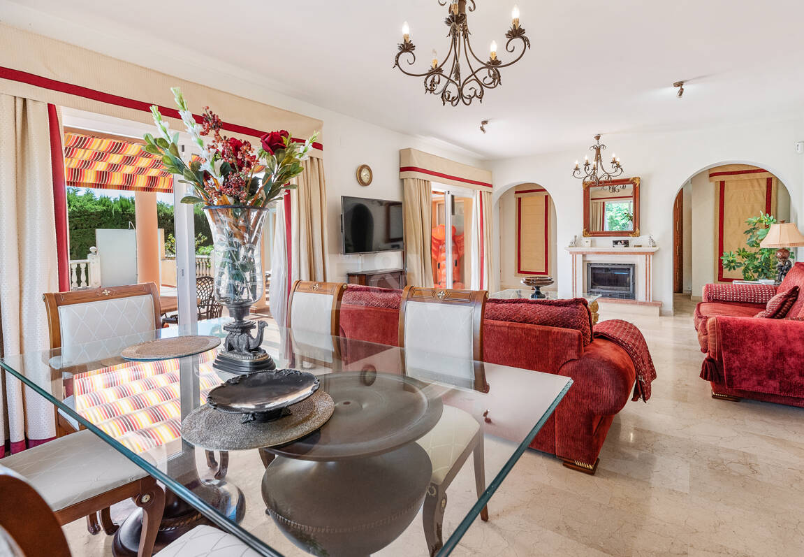 Villa till salu i Elviria, Marbella Öst