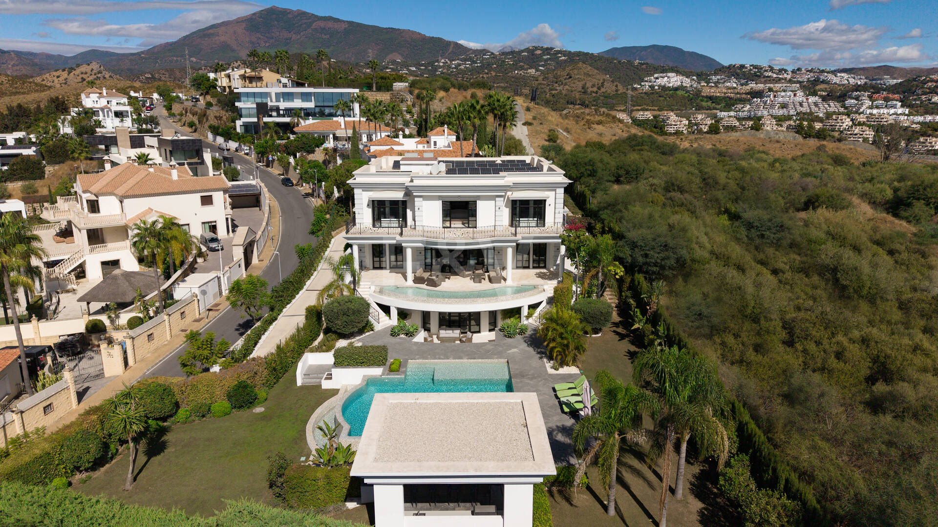 Villa à louer en Benahavis