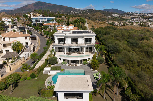 Villa à louer en Benahavis