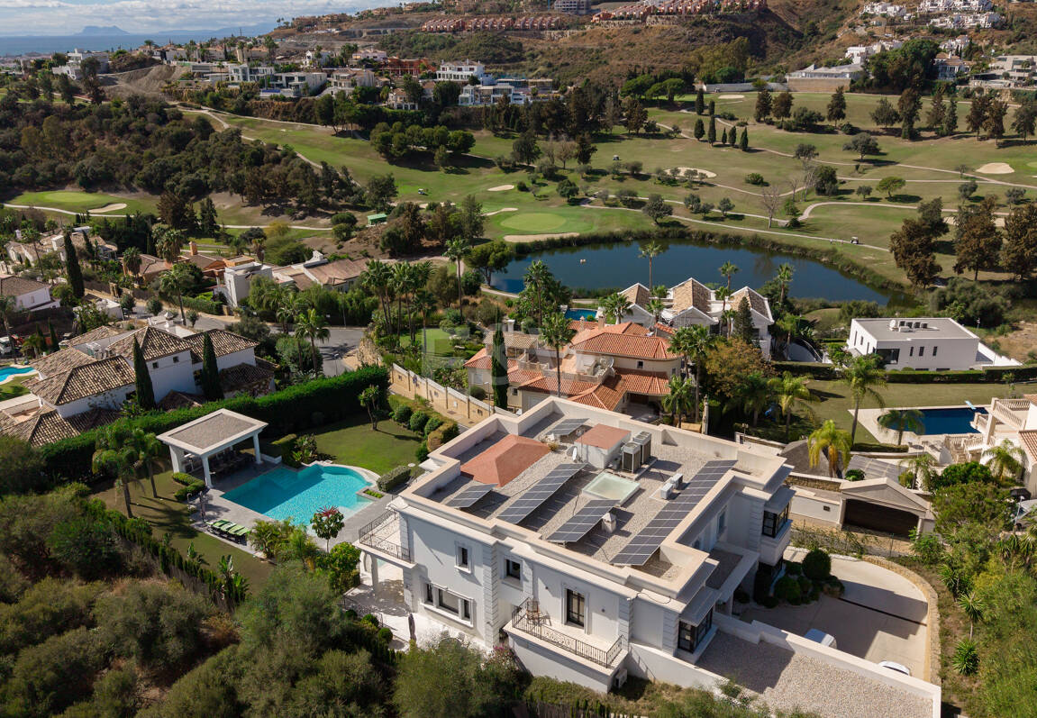 Villa à louer en Benahavis