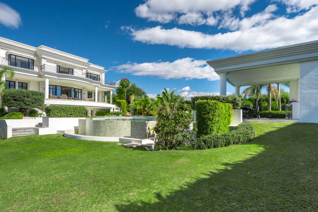 Villa à louer en Benahavis