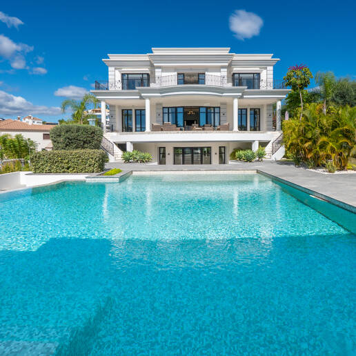 Villa à louer en Benahavis