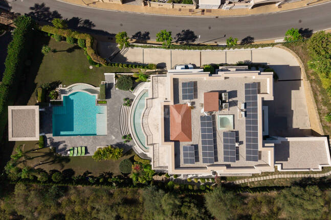 Villa à louer en Benahavis