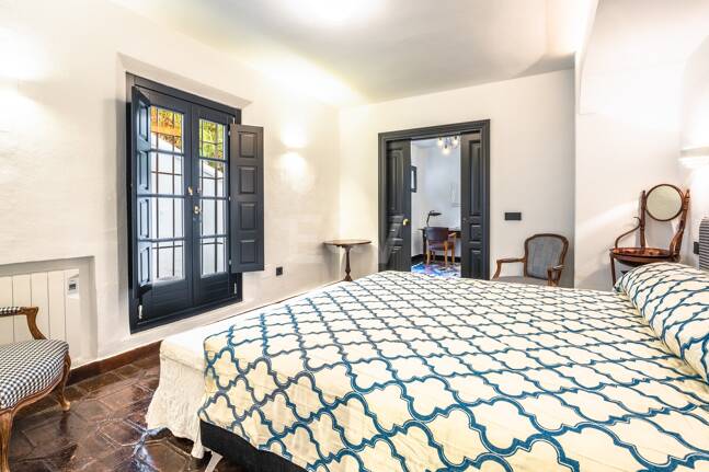 Gemütliches Andalusisches Stadthaus mit Privater Terrasse in Lomas Pueblo