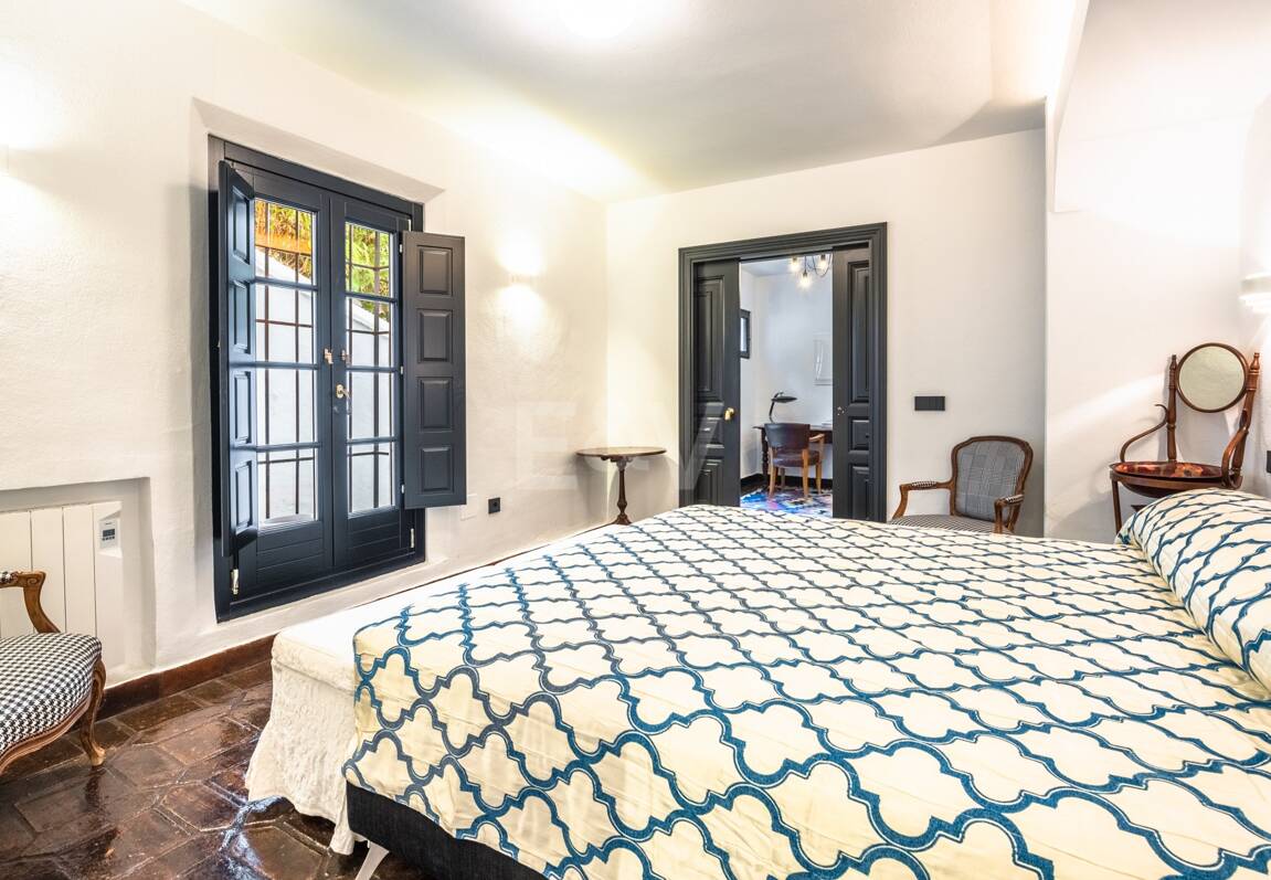 Gemütliches Andalusisches Stadthaus mit Privater Terrasse in Lomas Pueblo