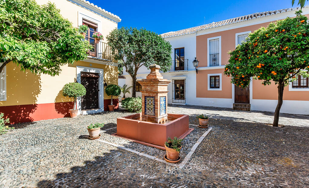 Adosado andaluz acogedor con terraza privada en Lomas Pueblo